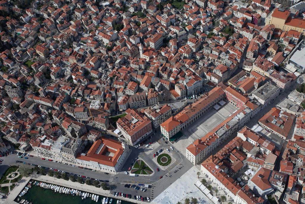Central Old Town Rooms Split Exterior foto