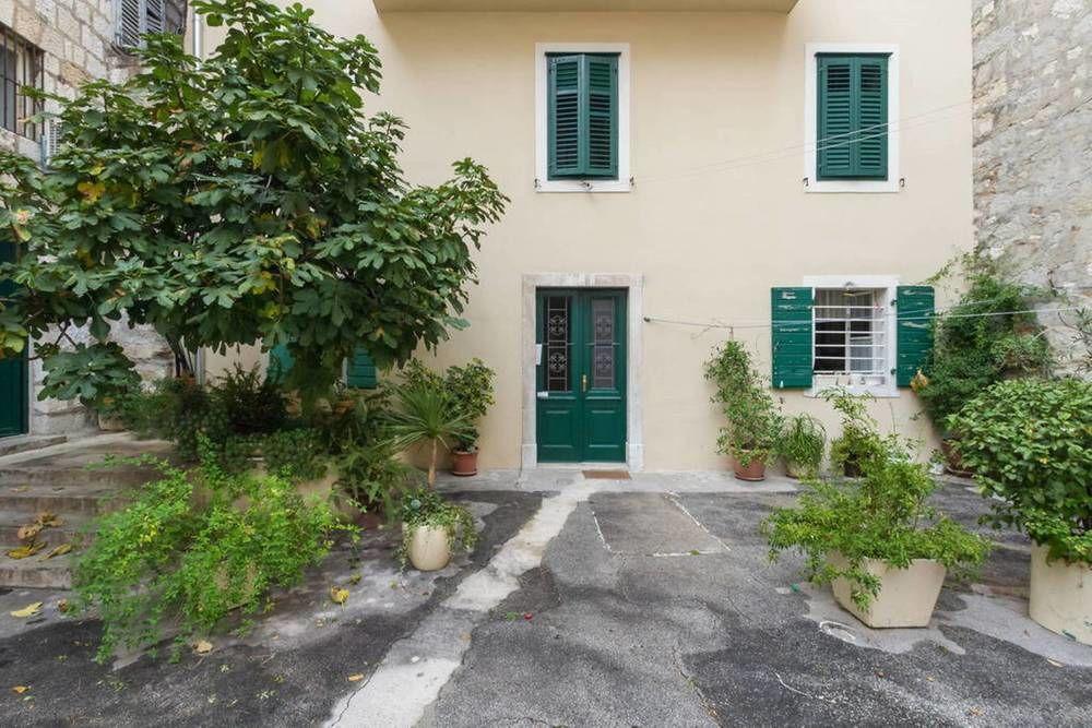 Central Old Town Rooms Split Exterior foto