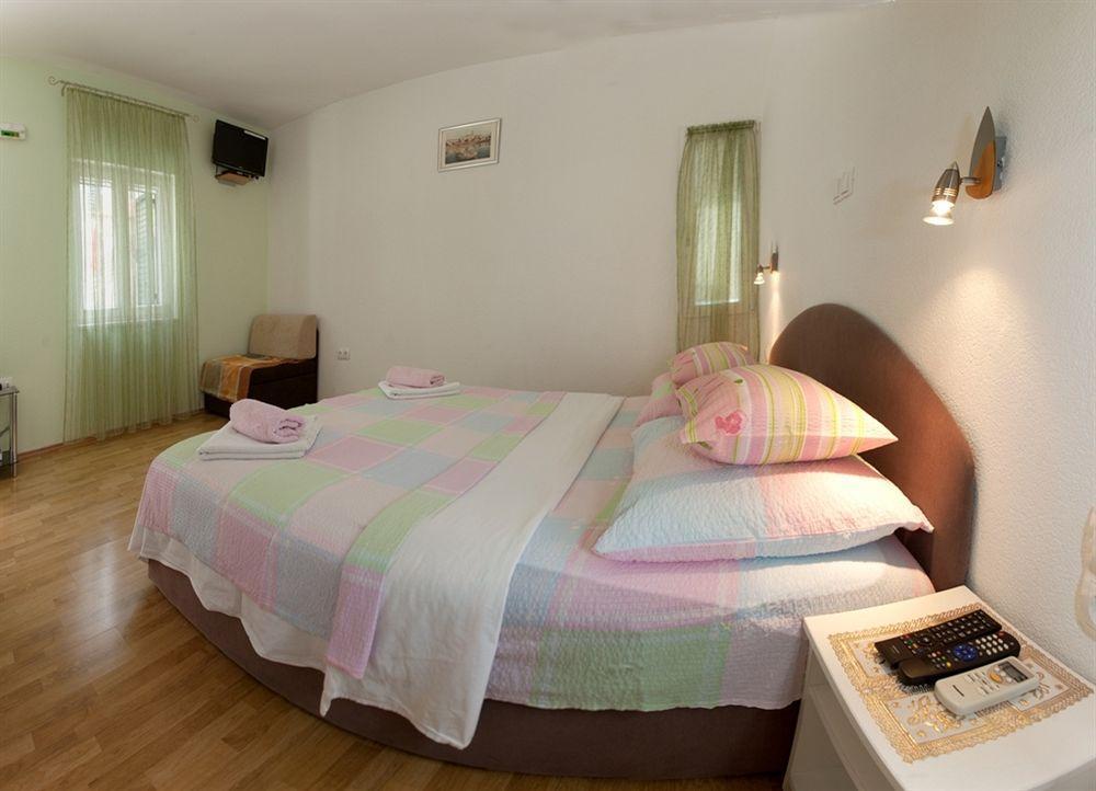 Central Old Town Rooms Split Exterior foto