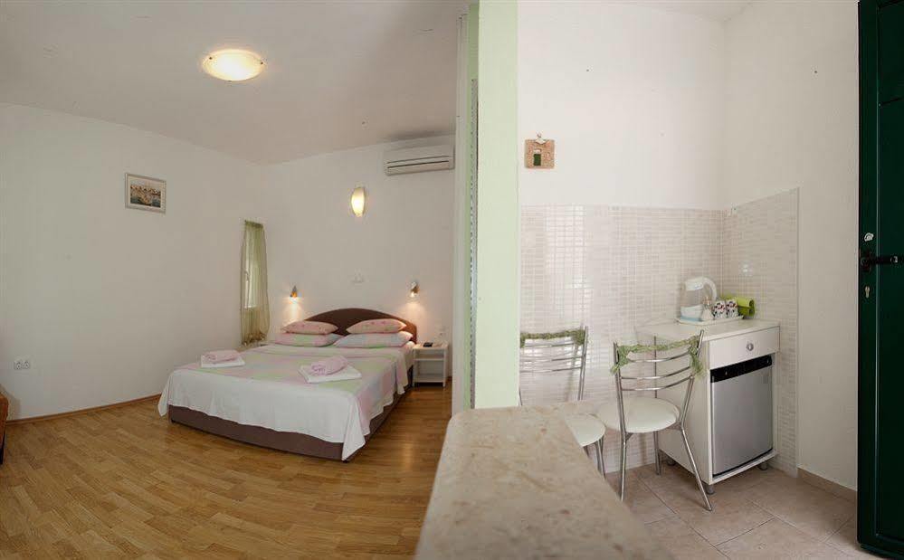 Central Old Town Rooms Split Exterior foto
