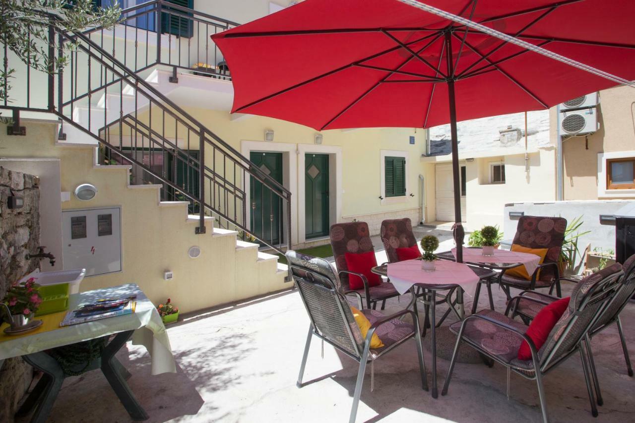 Central Old Town Rooms Split Exterior foto